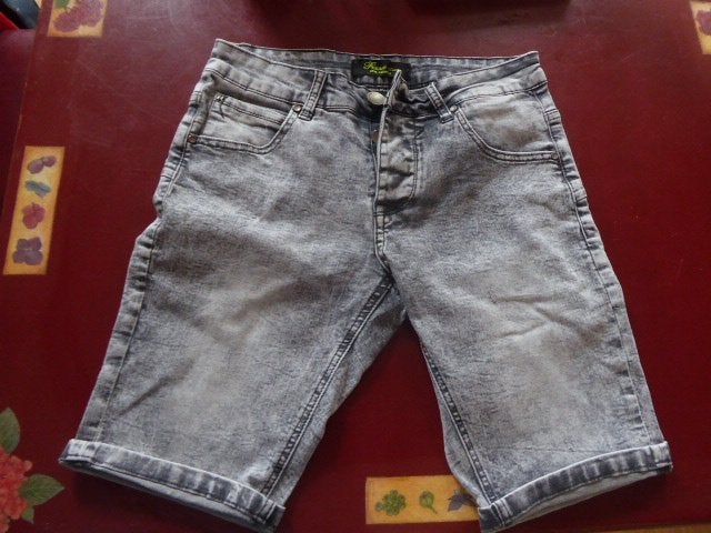 korte spijkerbroek MT 29 Fizze Jeans grijs = XS, Broek, Gebruikt, Ophalen of Verzenden, Jongen
