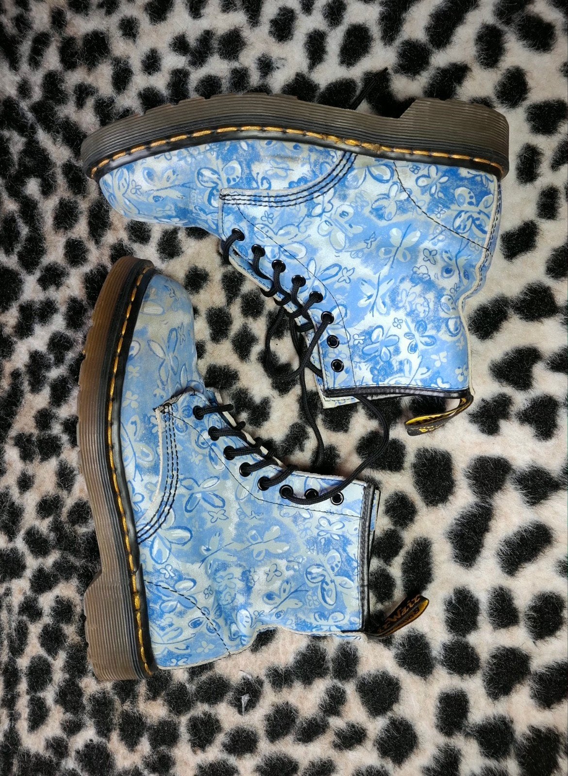 Vintage Dr. Martens vlinders blauw made in England maat 39, Kleding | Dames, Dr. Martens, Ophalen of Verzenden, Blauw