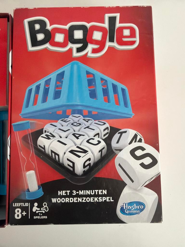 Boggle - Het 3-minuten woordzoekspel, Hobby en Vrije tijd, Gezelschapsspellen | Bordspellen, Drie of vier spelers, Ophalen of Verzenden