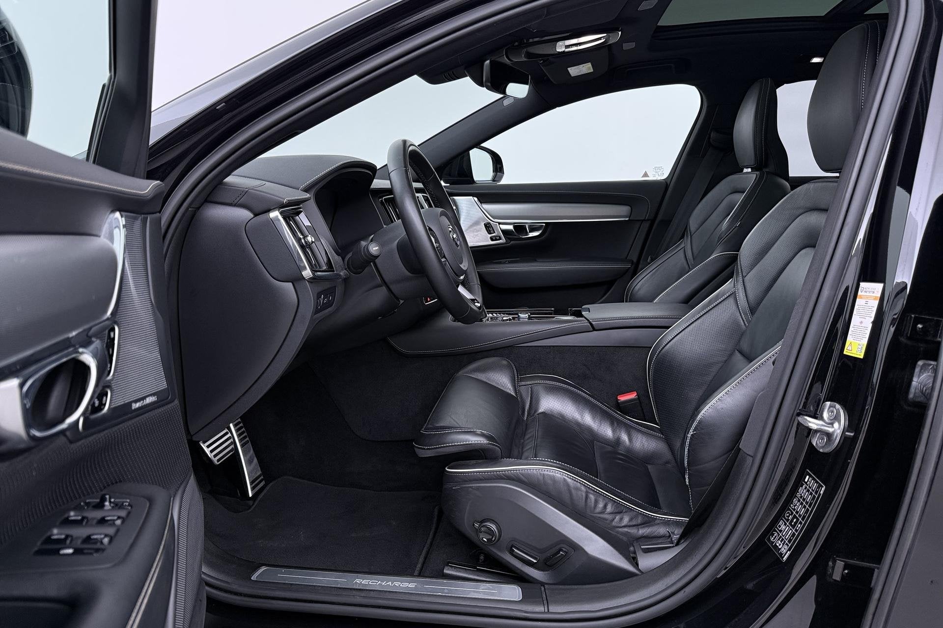 Volvo V90 T6 Recharge R-Design | FACELIFT | Bowers&Wilkins |, Auto's, Euro 6, 4 cilinders, 1969 cc, Leder en Stof
