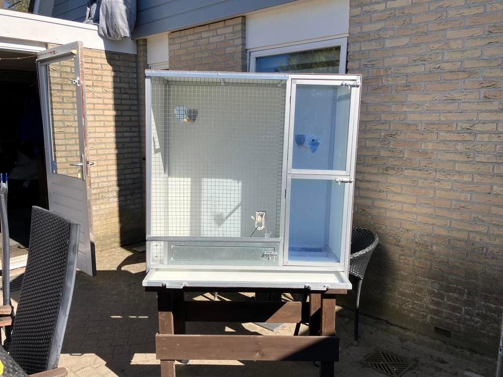 Vogelkooi /kweekkooi binnen/buiten ., Ophalen of Verzenden, Gebruikt, Aluminium, Vogelkooi
