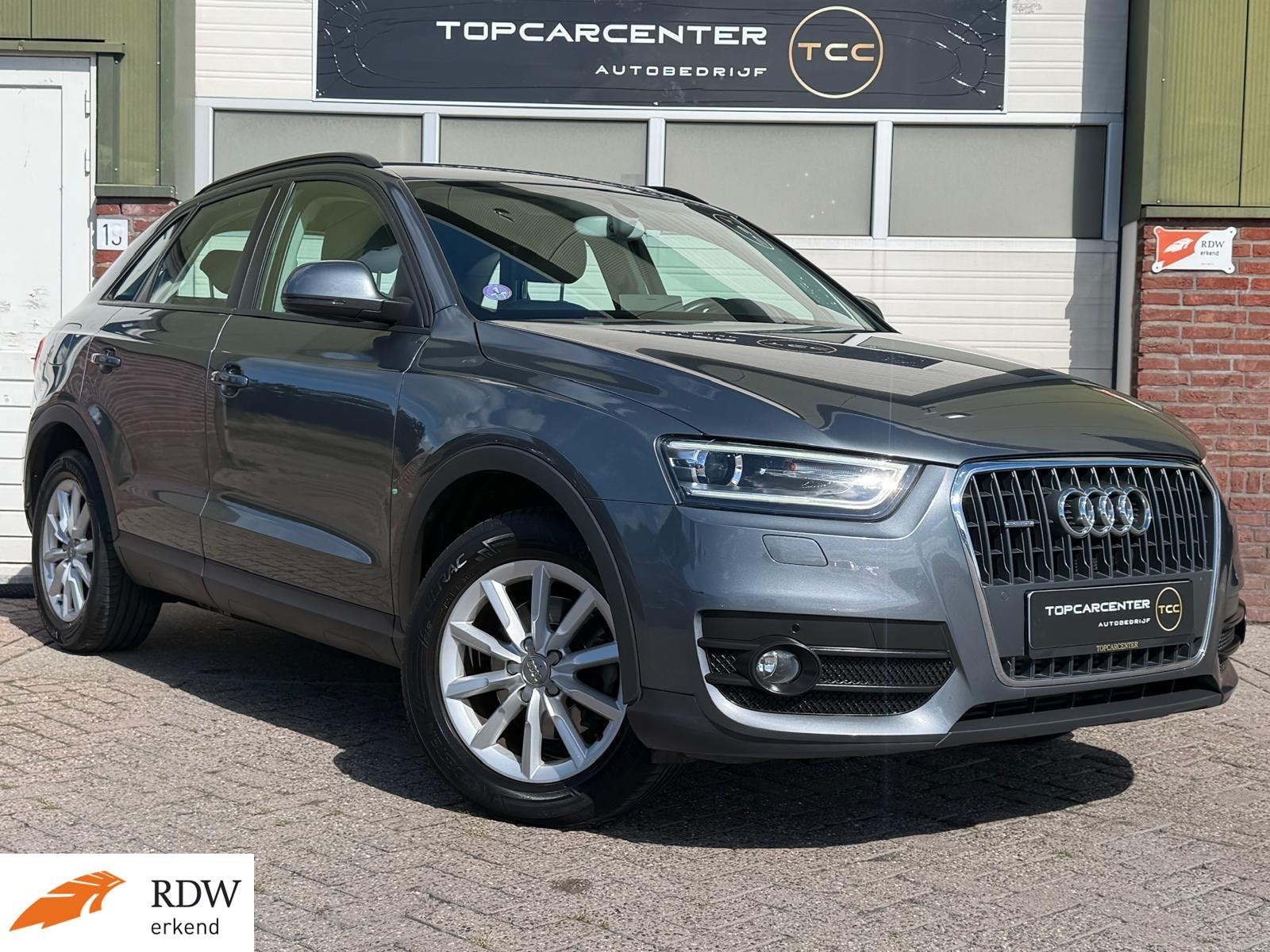 Audi Q3 2.0 TFSI quattro Pro Line/AUT/STOELV/TREKH/NAVI/APK, Auto's, Euro 5, Gebruikt, 4 cilinders, Bedrijf
