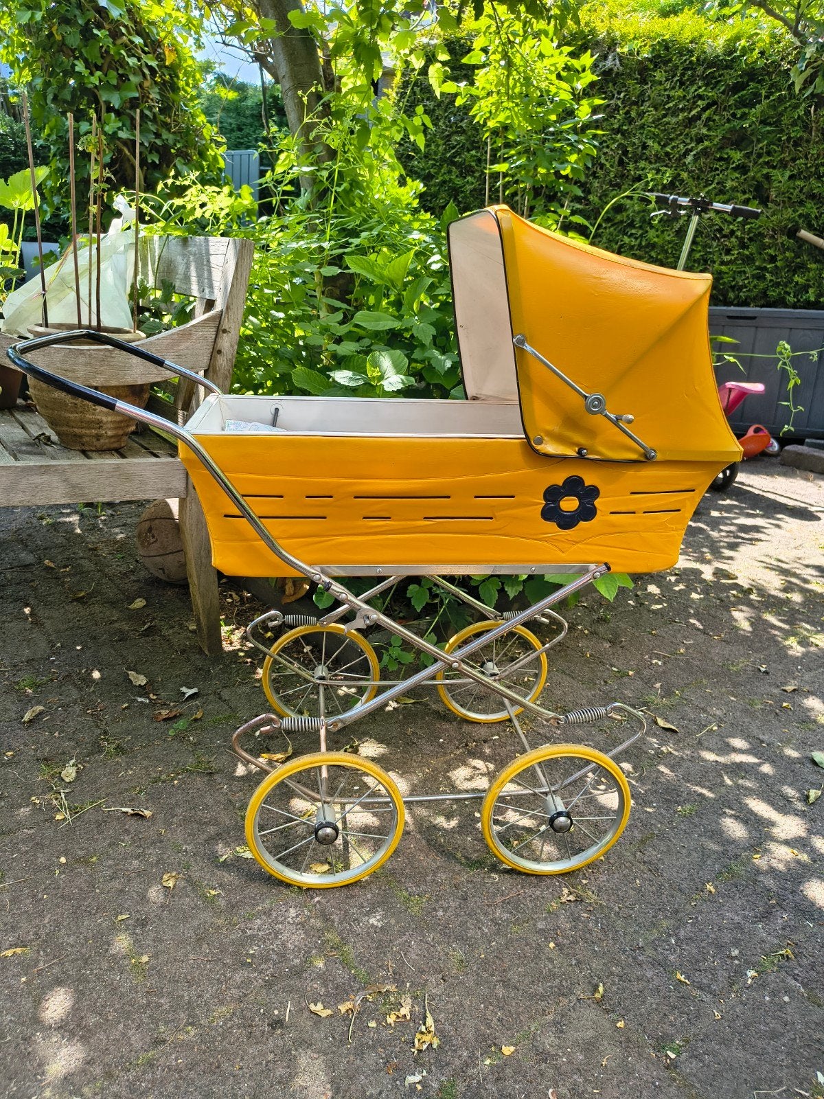 Jaren '70 poppenwagen, Ophalen, Gebruikt, Jongen of Meisje