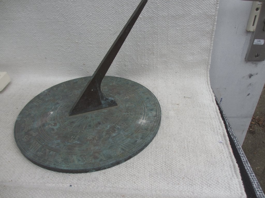 Vintage PLATTE BRONZEN ZONNEWIJZER diam. 30 cm, Tuin en Terras, Zonnewijzers, Ophalen of Verzenden, Gebruikt
