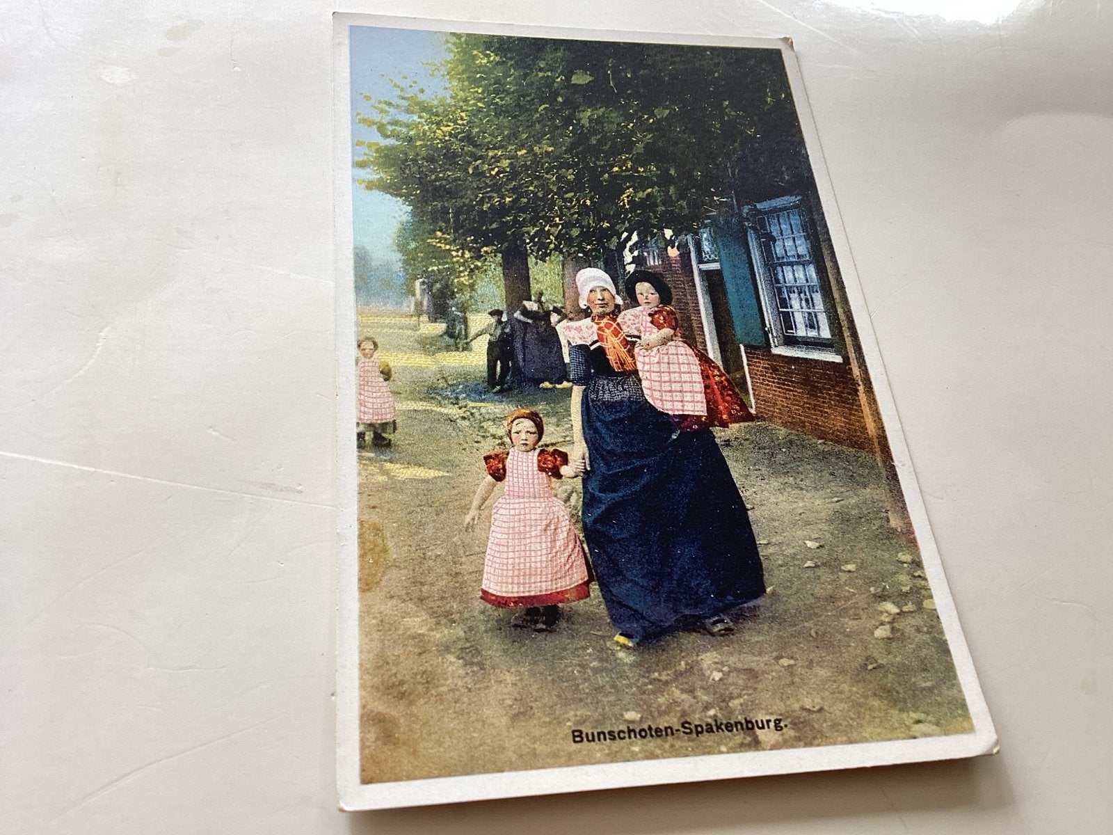 Bunschoten-Spakenburg - Vrouwen in klederdracht 1941, Verzamelen, Ophalen of Verzenden, 1940 tot 1960, Ongelopen, Utrecht