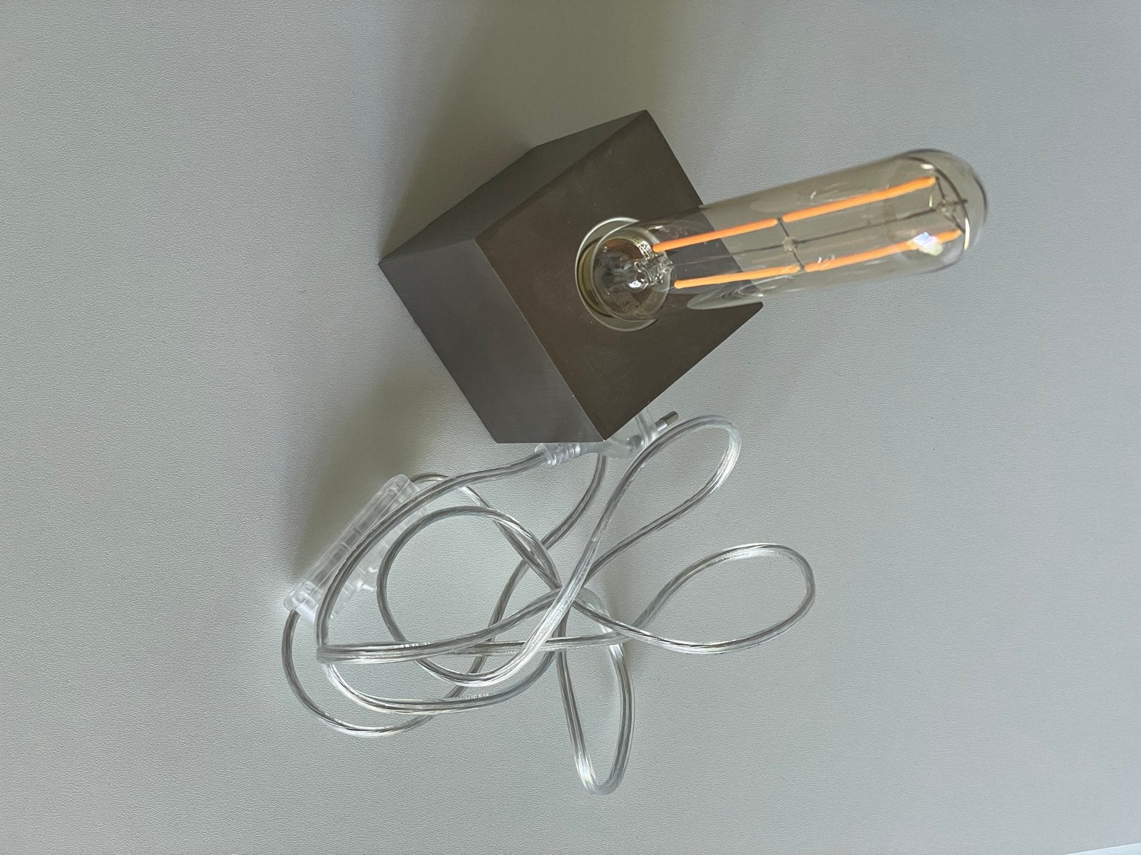 Sierlamp op massief bronzen kubus, Ophalen, Goud, E27 (groot), Inclusief lichtbron