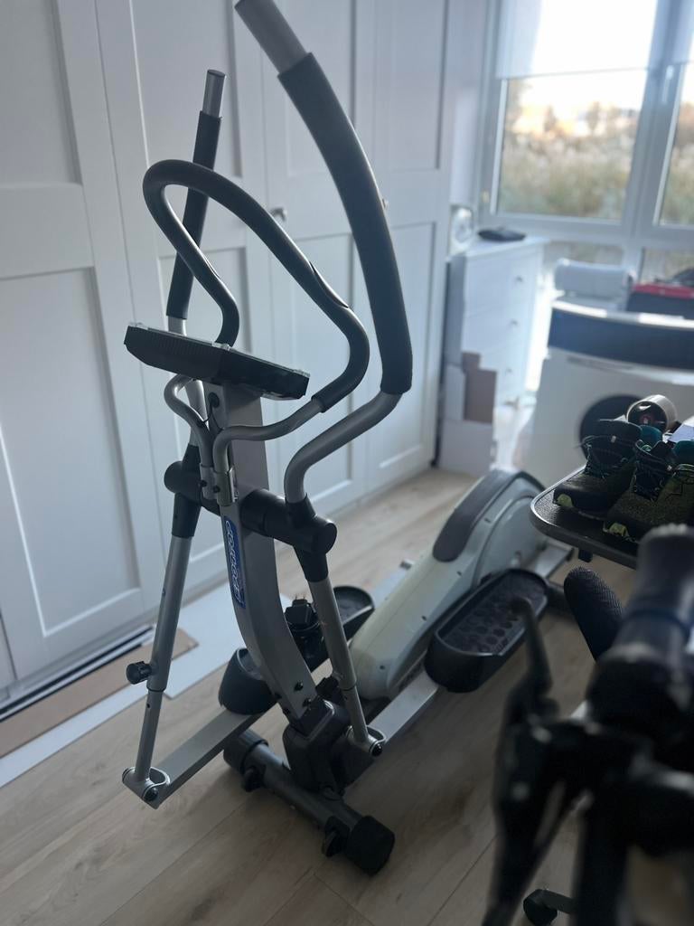 Sportop E 2000 Crosstrainer, Sport en Fitness, Fitnessapparatuur, Ophalen, Zo goed als nieuw, Crosstrainer