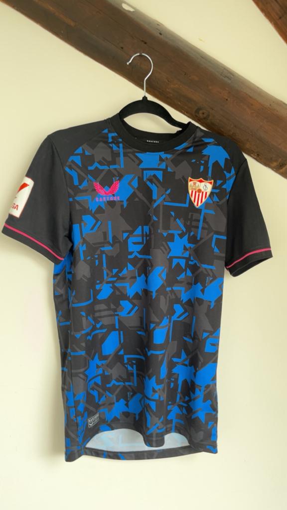Sevilla FC Uitshirt + broekje Sergio Ramos #4, Maat M, Ophalen of Verzenden, Zo goed als nieuw, Shirt