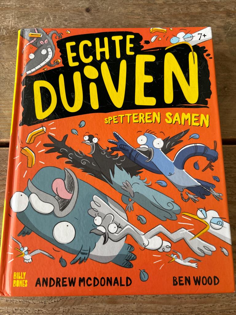 Andrew McDonald - Echte Duiven spetteren samen, Boeken, Eén stripboek, Ophalen of Verzenden, Zo goed als nieuw, Andrew McDonald