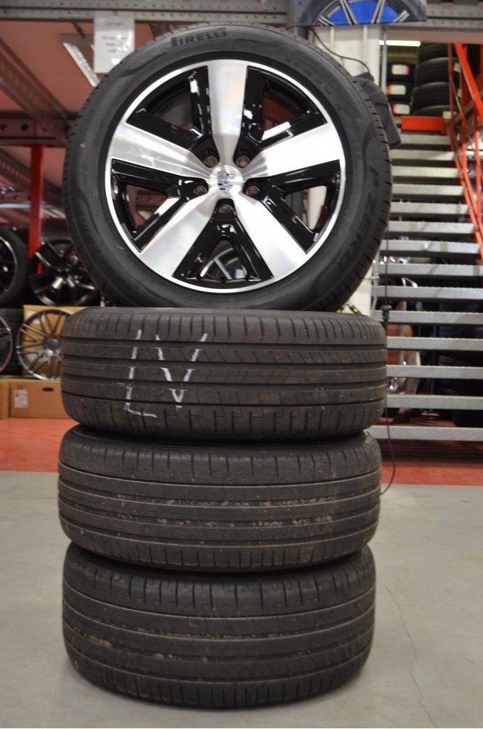 20" Porsche Cayenne Velgen Breedset + Zomerbanden + TPMS, Auto-onderdelen, Niet ingevuld, Gebruikt, 255 mm, Banden en Velgen