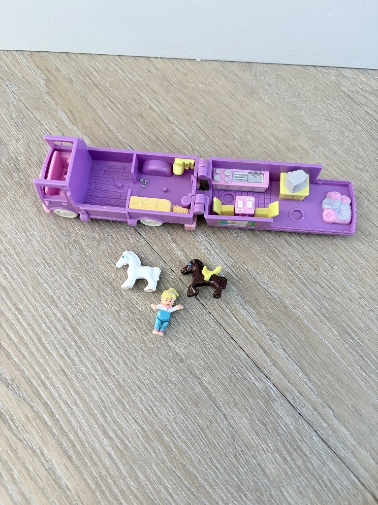 Vintage Polly Pocket Stable on the Go 1994 Bluebird, Ophalen of Verzenden, Zo goed als nieuw