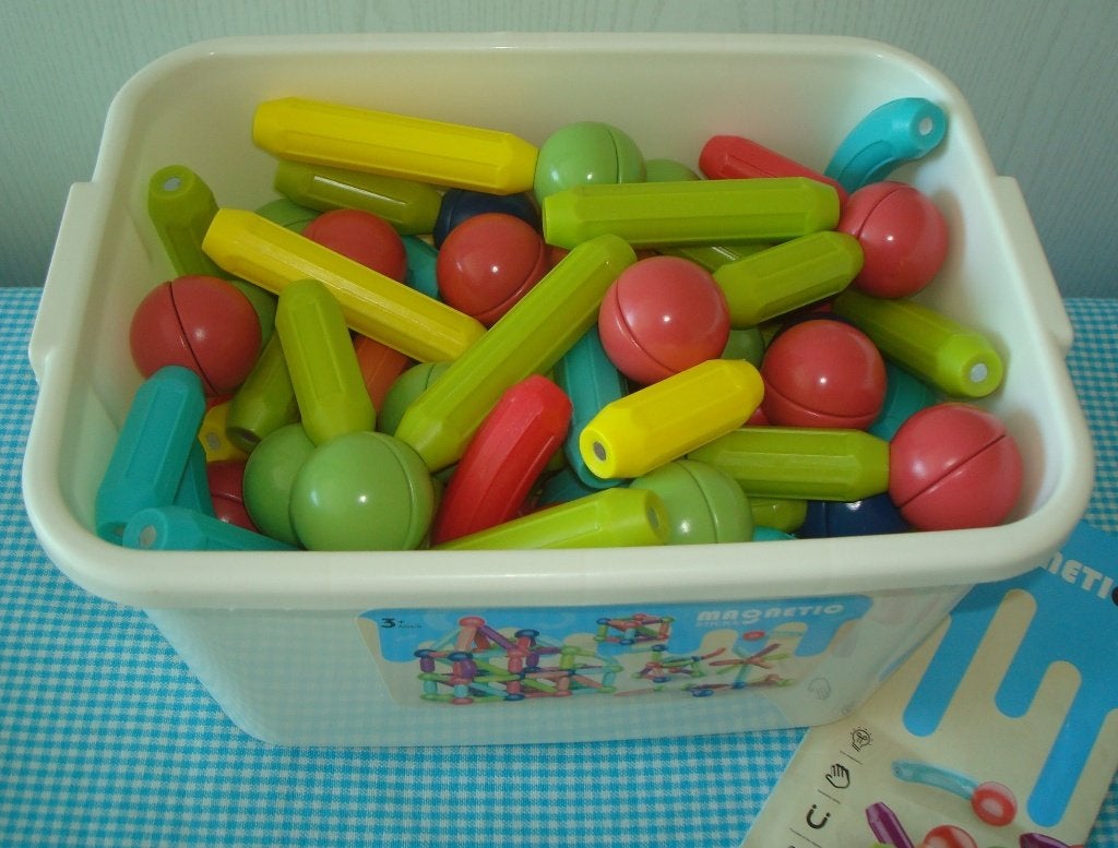 MAGNETIO Magnetische bouwstenen LEUK!, Ophalen of Verzenden, Zo goed als nieuw, Overige merken