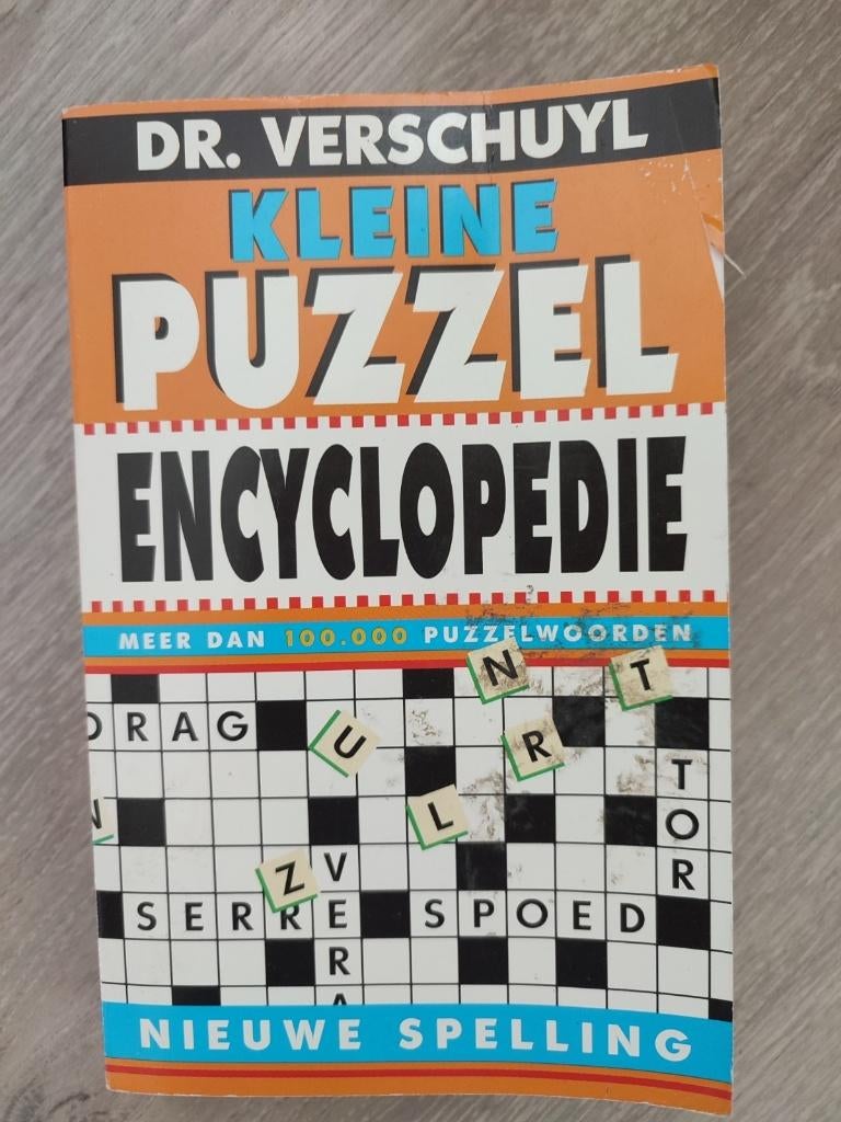 puzzelencyclopedie, Ophalen of Verzenden, Zo goed als nieuw