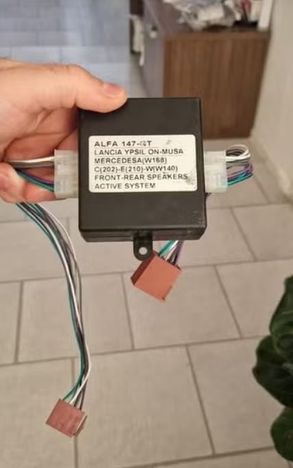Alfa Romeo Bose systeem adapter voor radio's, Ophalen of Verzenden, Zo goed als nieuw