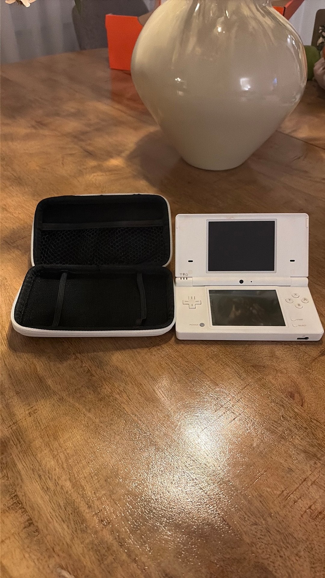 Nintendo DS, Spelcomputers en Games, Spelcomputers | Nintendo DS, Ophalen of Verzenden, Zo goed als nieuw, Wit, DS Lite