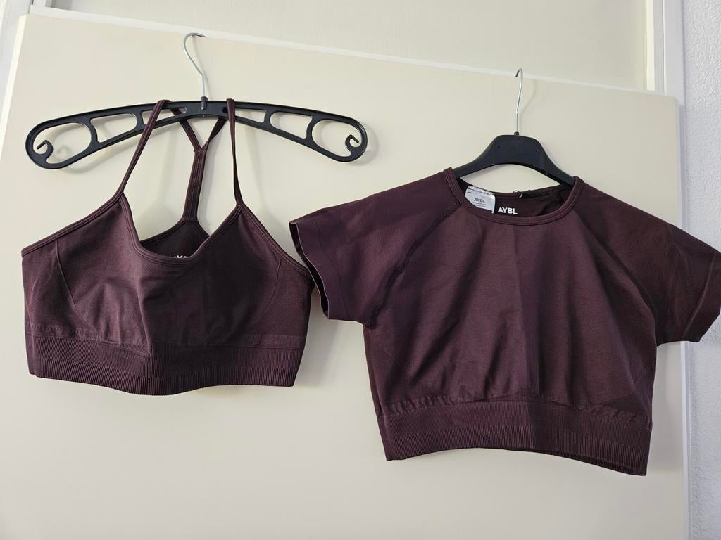 Zgan donkerbruin sportbh en top AYBL mt M, Kleding | Dames, Maat 38/40 (M), Bruin, Ophalen of Verzenden, Fitness of Aerobics