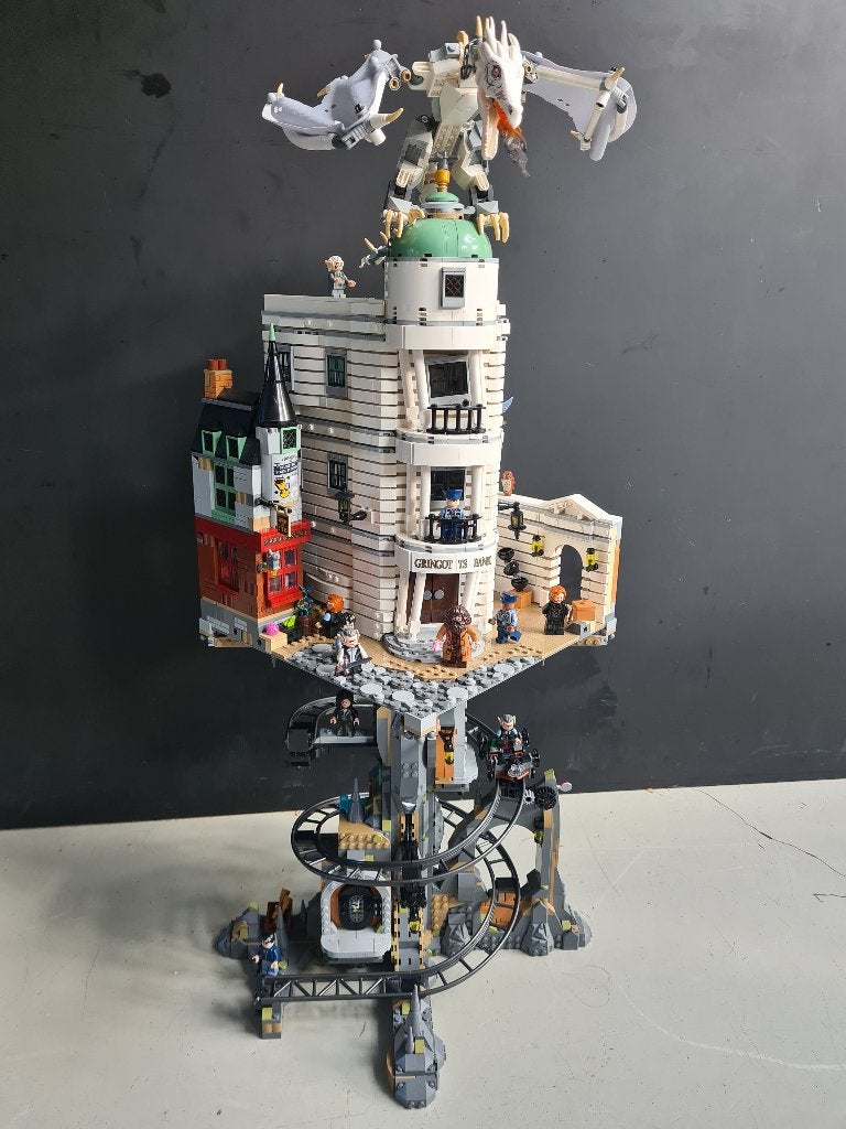 Te huur: Lego Gringotts - Goudgrijp Harry Potter 76417, Gebruikt, Lego, Harry Potter, Inclusief instructies