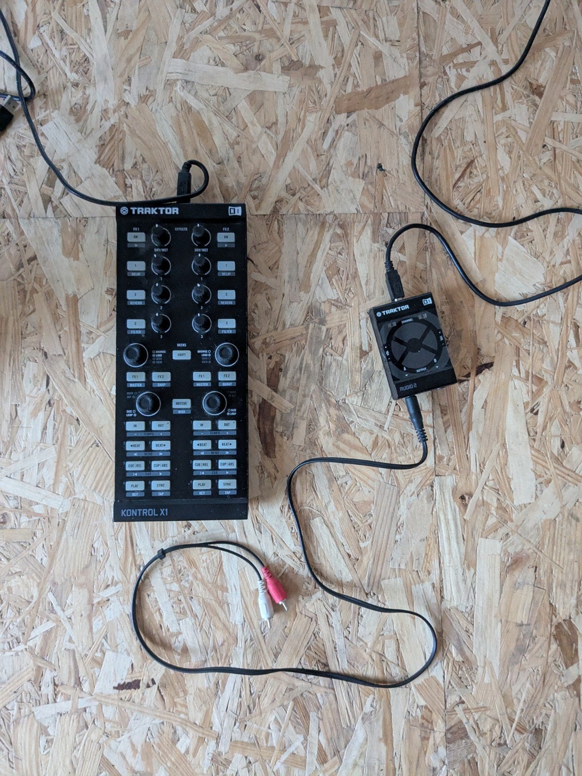 Native Instruments Traktor Kontrol X1 MK1 met Audio 2, Muziek en Instrumenten, Ophalen of Verzenden, Gebruikt, Dj-set, Overige merken