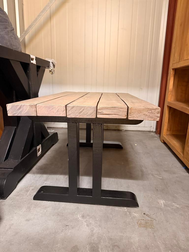 Houte salontafel met zwarte poten (105x69cm), Ophalen, Zo goed als nieuw
