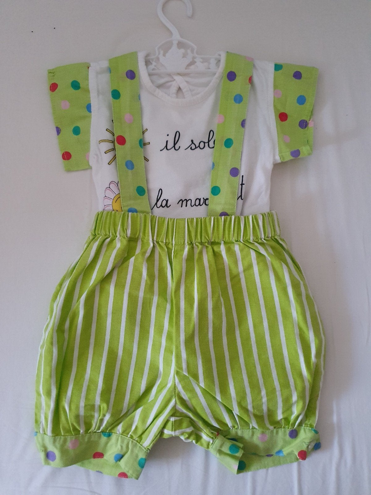 Vrolijk setje met shirt en korte broek van BabyBlu, maat 68, Jongetje of Meisje, Ophalen of Verzenden, Zo goed als nieuw, Setje