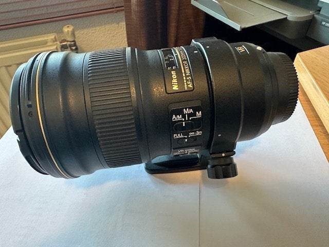 Nikon AF-S 300/4E PF, Nikon, Zo goed als nieuw, Nikon F-mount, 300 mm