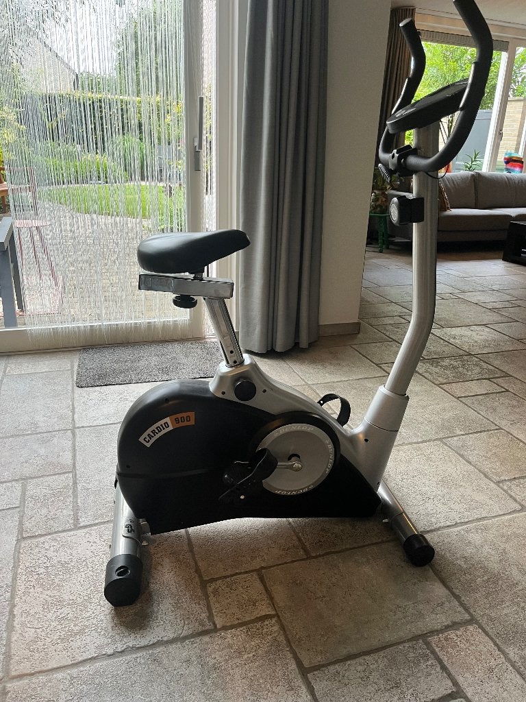 Hometrainer, Sport en Fitness, Ophalen, Gebruikt, Hometrainer