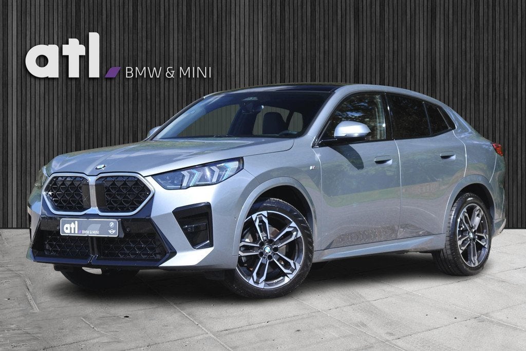 BMW X2 sDrive20i Launch Edition M-Sport | Pano | HUD | Harma, Auto's, BMW, X2, Euro 6, Automatische klimaatregeling, 1545 kg
