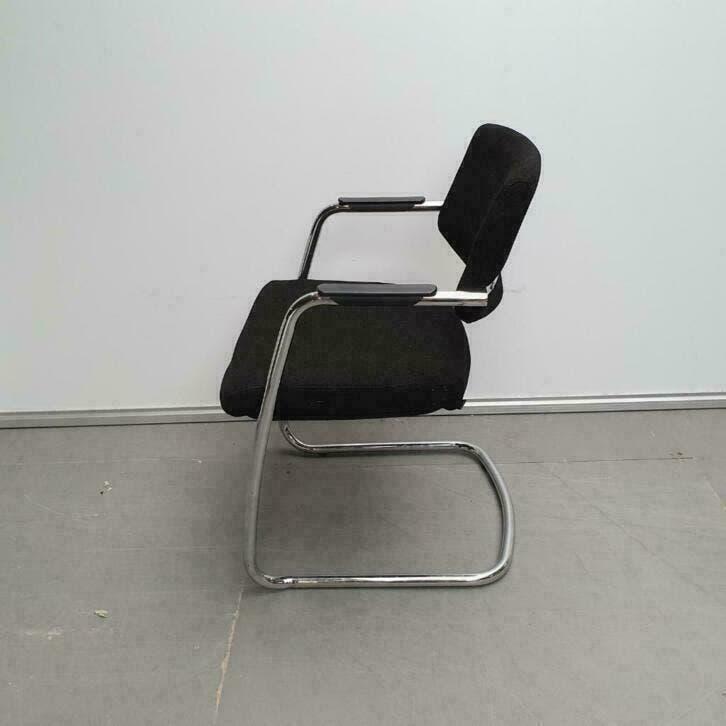 1x Vergaderstoel Markant stoel sledeframe slede zwarte stof, Ophalen, Gebruikt, Zwart, Stof
