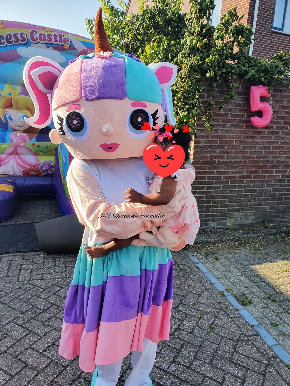 Lol Surprise mascotte met acteur op jouw feestje !, Ophalen, Zo goed als nieuw, Verjaardag