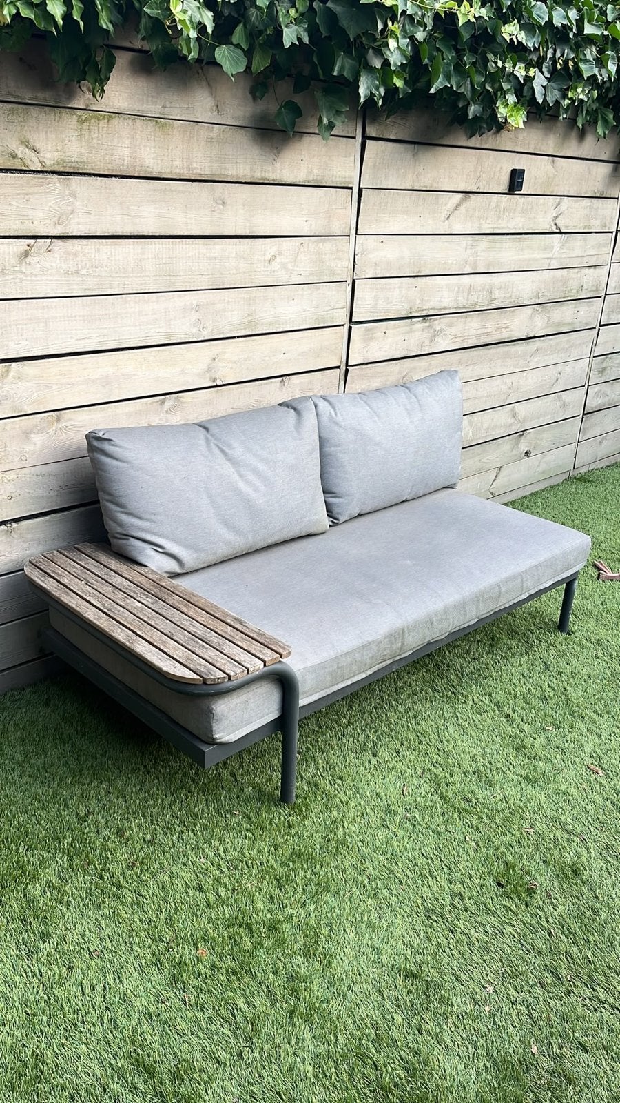 Tuinbank met Kussens en Houten Zijtafel, Tuin en Terras, Ophalen, Gebruikt, Metaal