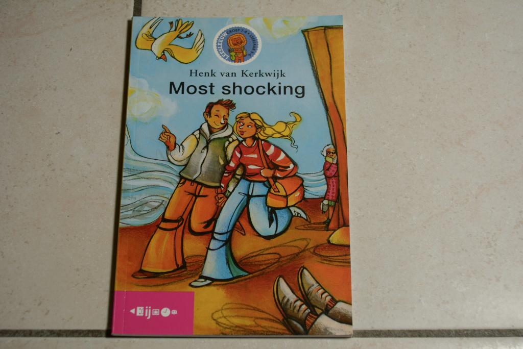 Leesleeuw Engels: Most shocking / Henk van Kerkwijk, Boeken, Ophalen of Verzenden, Zo goed als nieuw, Fictie algemeen