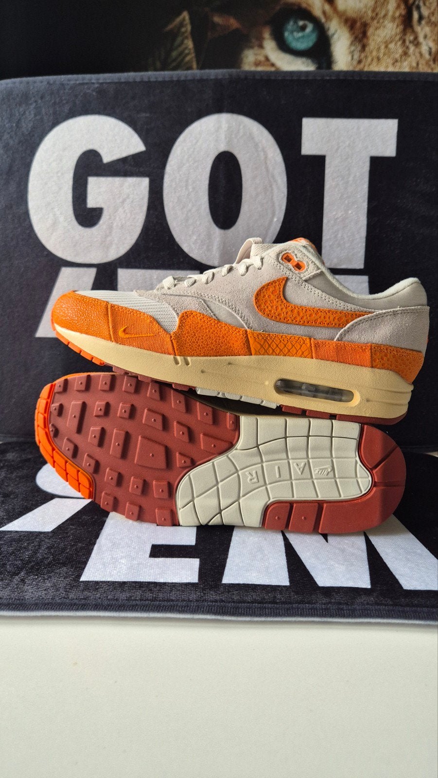 Nike Air Max 1 "Master Magma Orange" maat 43, Ophalen of Verzenden, Nieuw, Overige kleuren
