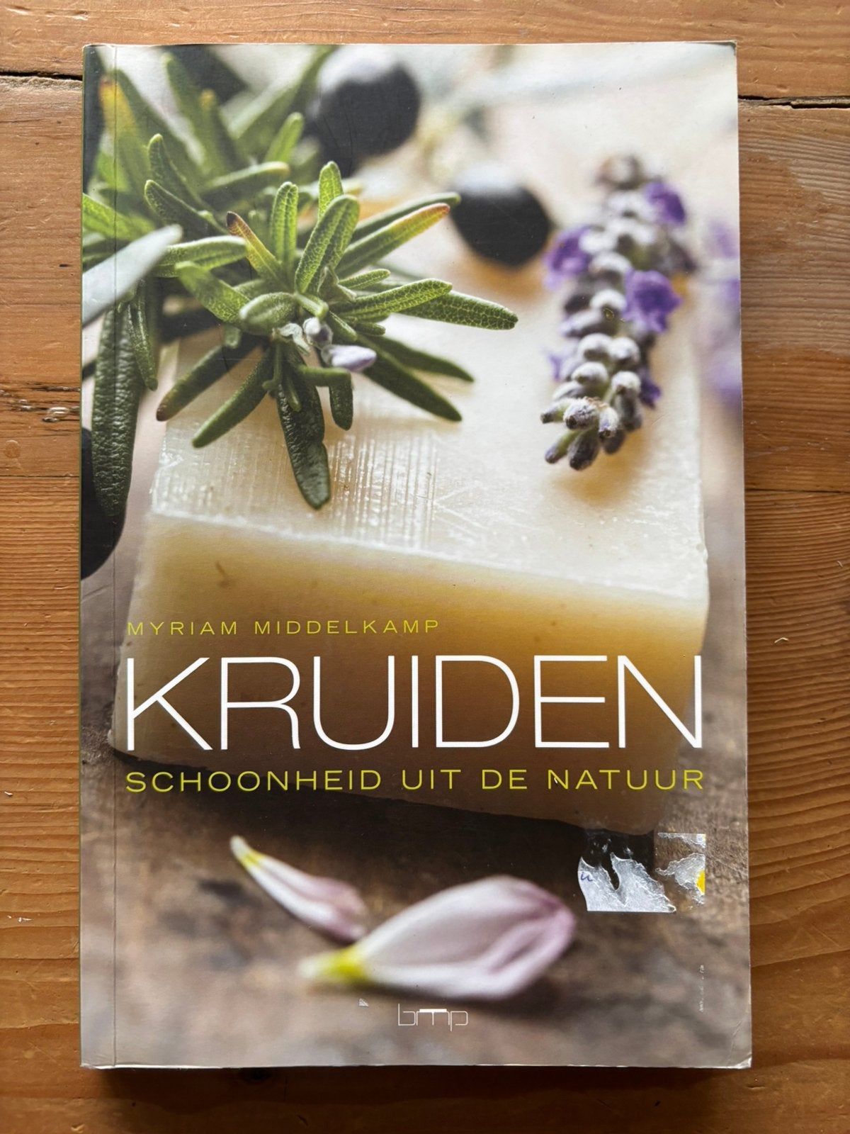 Schoonheid uit de natuur- kruiden- M Middelkamp, Ophalen of Verzenden, Gelezen, Kruiden en Alternatief