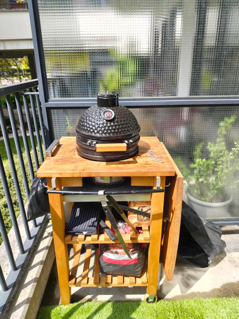Kamado met werkblad., Ophalen
