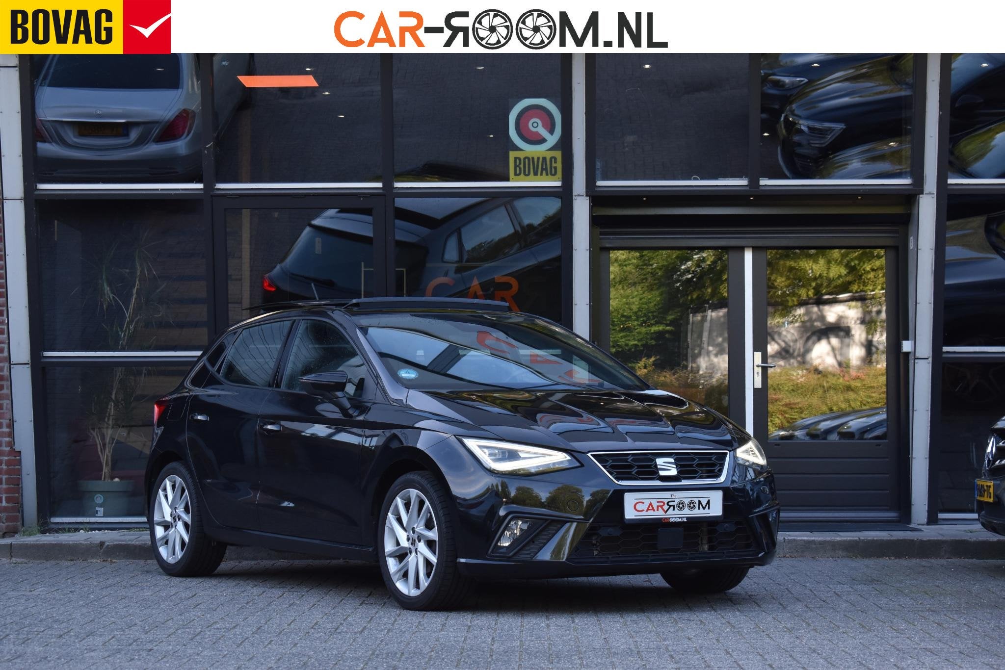 SEAT Ibiza 1.0 EcoTSI FR Business Intense Pano Camera Lane L, Auto's, Dealer onderhouden, Gebruikt, Met garantie (alle), Alcantara