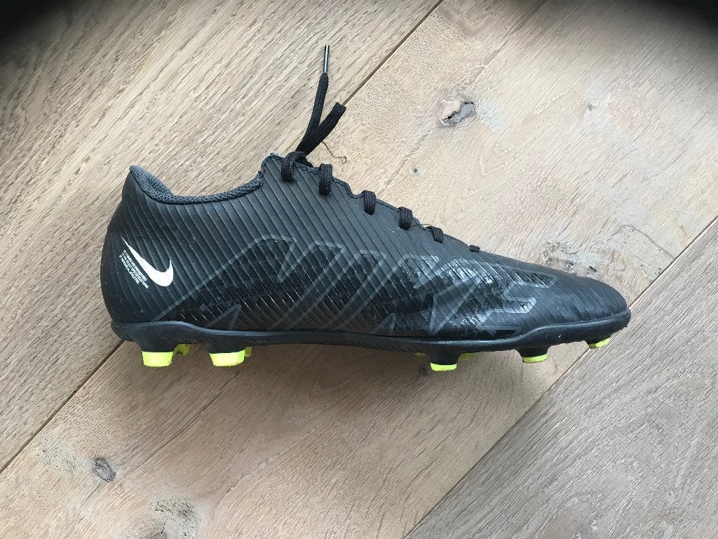 Nike mercurial voetbalschoenen maat 43, Sport en Fitness, Voetbal, Gebruikt, Schoenen, Ophalen of Verzenden, Maat S