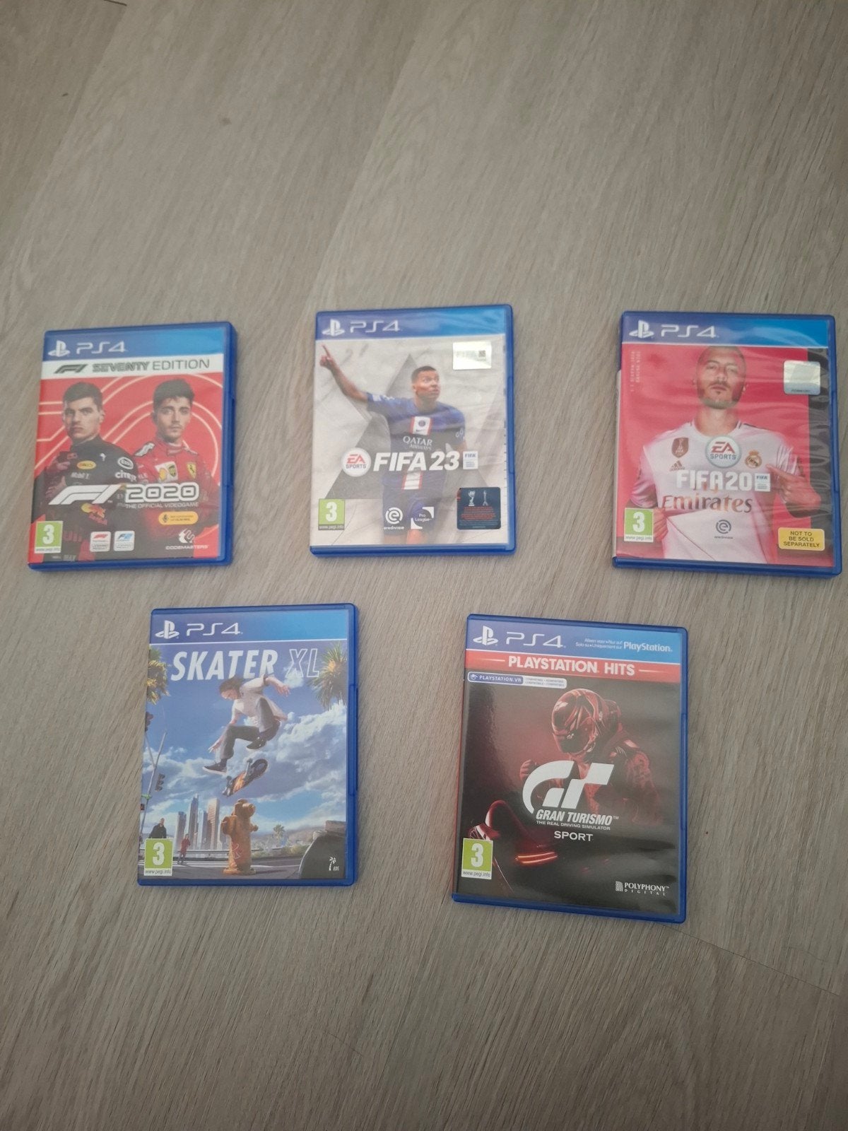 PS4 spelers FIFA 20, FIFA 23, F1 2020, Skater XL, GT Sp, Gebruikt, Ophalen of Verzenden, Eén computer, Sport