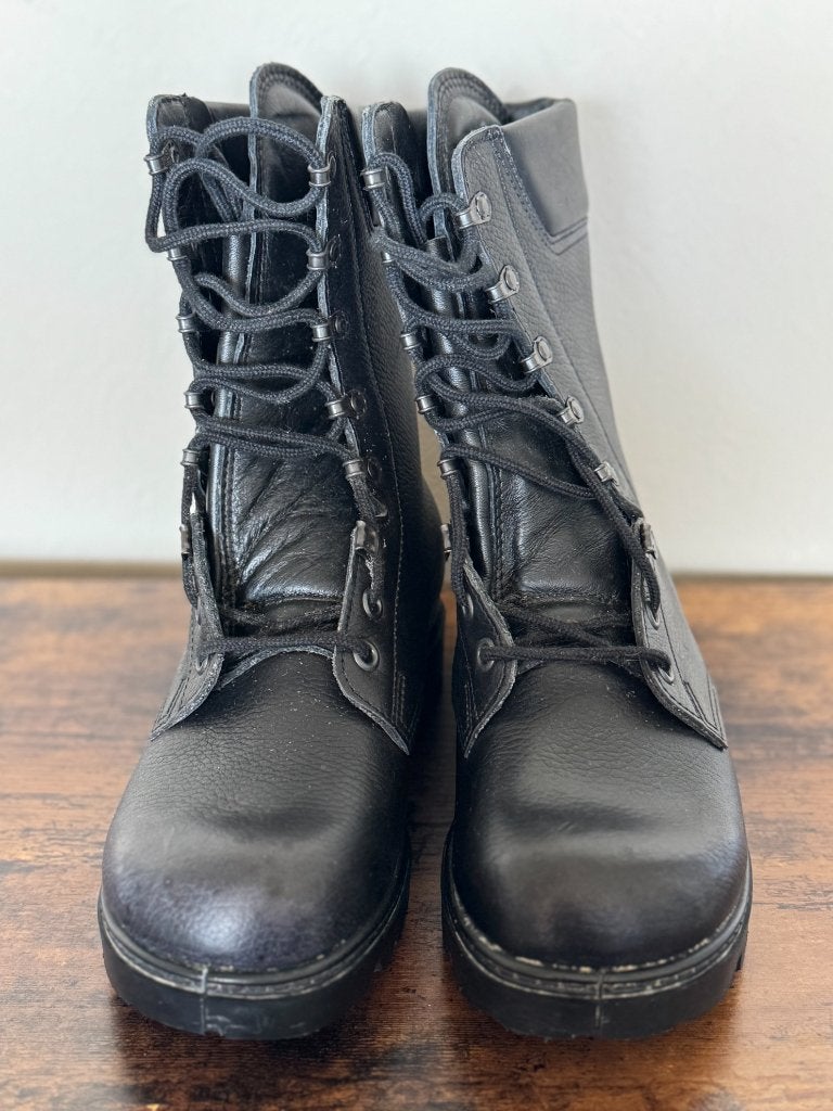 Legerkisten mt 41 (260-M) wandelschoen zwart leer NIEUW, Zwart, Nieuw, Wandelschoenen of Bergschoenen, Ophalen