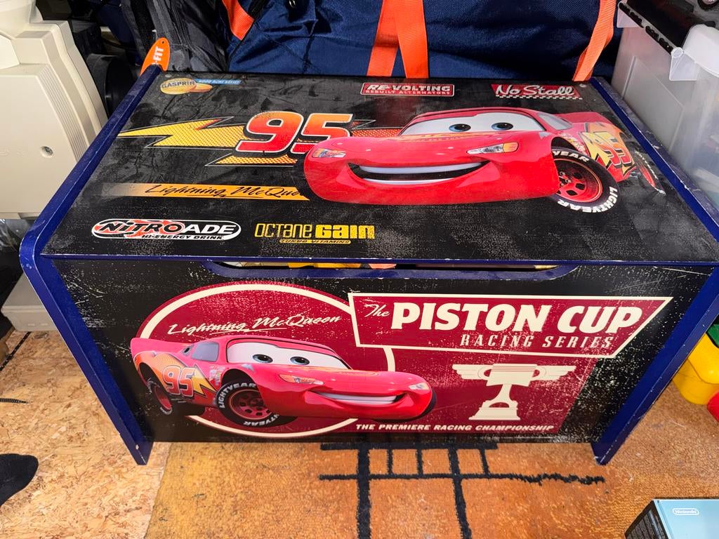 Disney Cars Houten Speelgoedkist - Bliksem McQueen, Ophalen, Gebruikt, Jongen