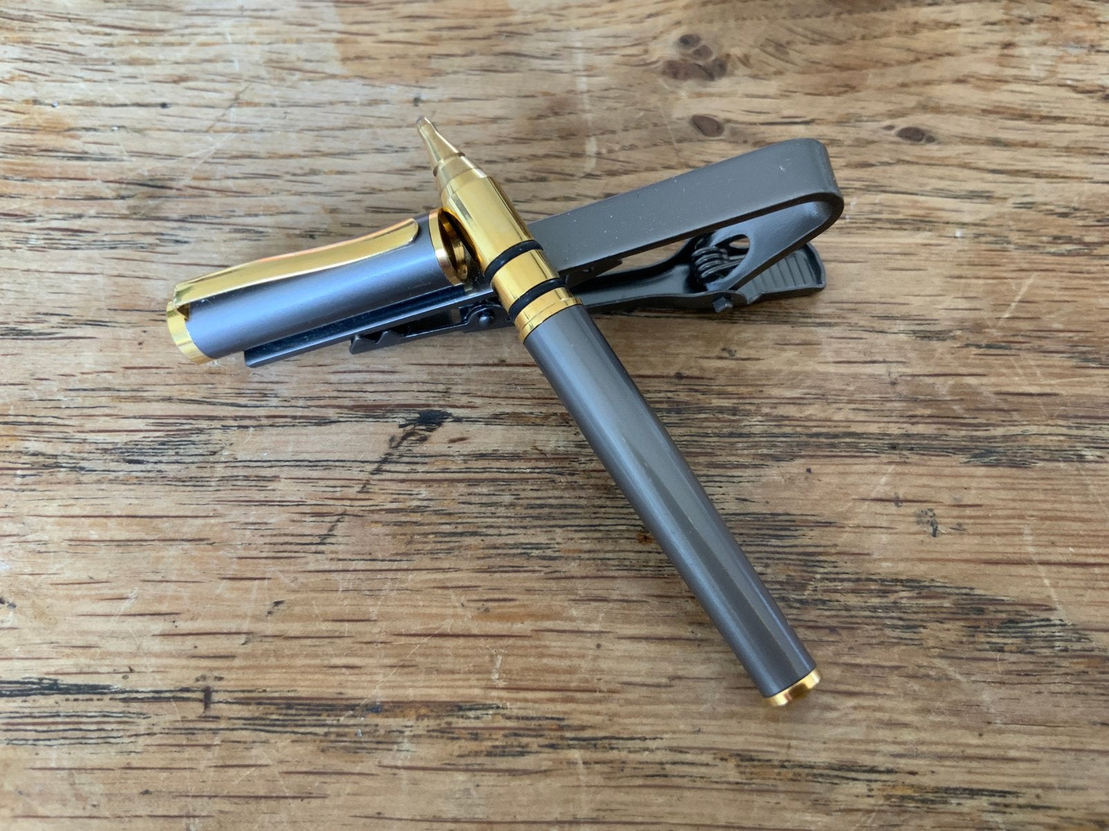 Vintage Dasspeld ( Montegrappa ? ) Stropdas Pen, Verzamelen, Ophalen of Verzenden, Zo goed als nieuw, Balpen, Overige merken