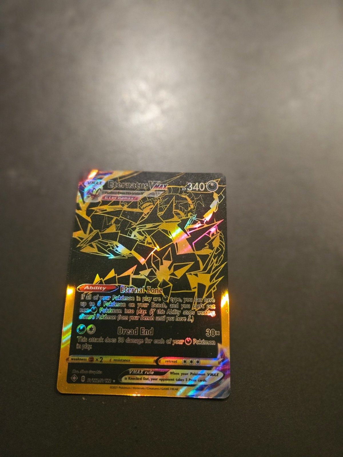 Pokémon Eternatus VMAX Gold Secret Rare Kaart, Ophalen of Verzenden, Zo goed als nieuw, Losse kaart, Foil