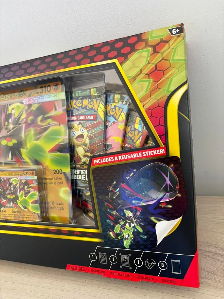 Pokémon Mega Zygarde Ex Premium Collection Box english, Ophalen of Verzenden, Nieuw, Foil