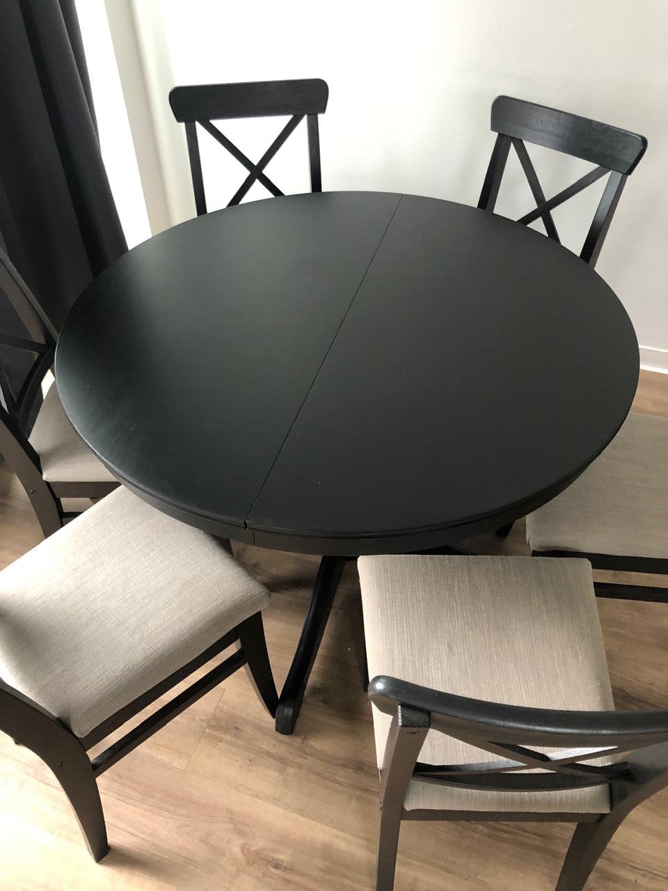 Ikea extendable dining table with 6 chairs, Ophalen, Zo goed als nieuw, 4 tot 6 stoelen