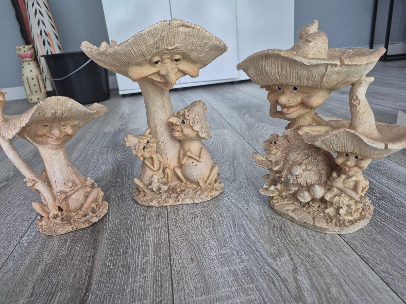 Set van 3 paddenstoel kabouter beelden, Huis en Inrichting, Woonaccessoires | Overige, Gebruikt, Beige, Overige stijlen, Ophalen of Verzenden