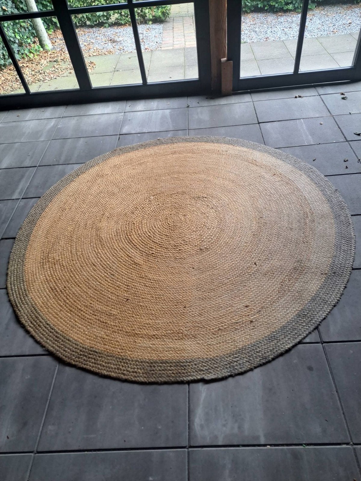 rond kleed sober,landelijk, Ophalen, Rond, 200 cm of meer, Zo goed als nieuw
