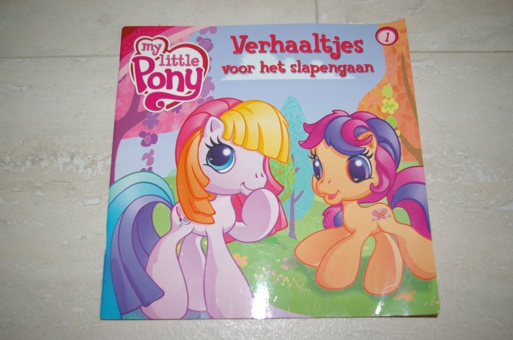 My little Pony boekje, Kinderen en Baby's, Speelgoed | My Little Pony, Ophalen of Verzenden, Zo goed als nieuw