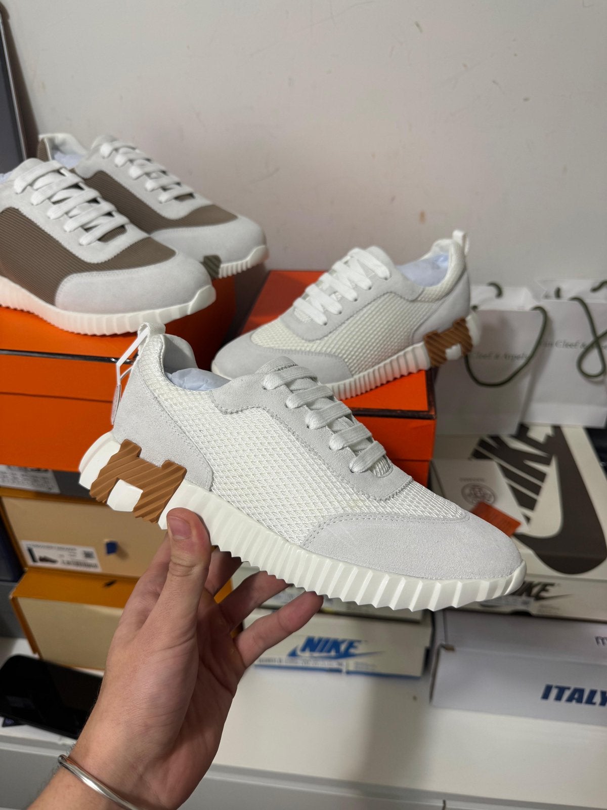 Hermes Bouncing Sneaker wit, Kleding | Dames, Schoenen, Ophalen of Verzenden, Nieuw, Wit