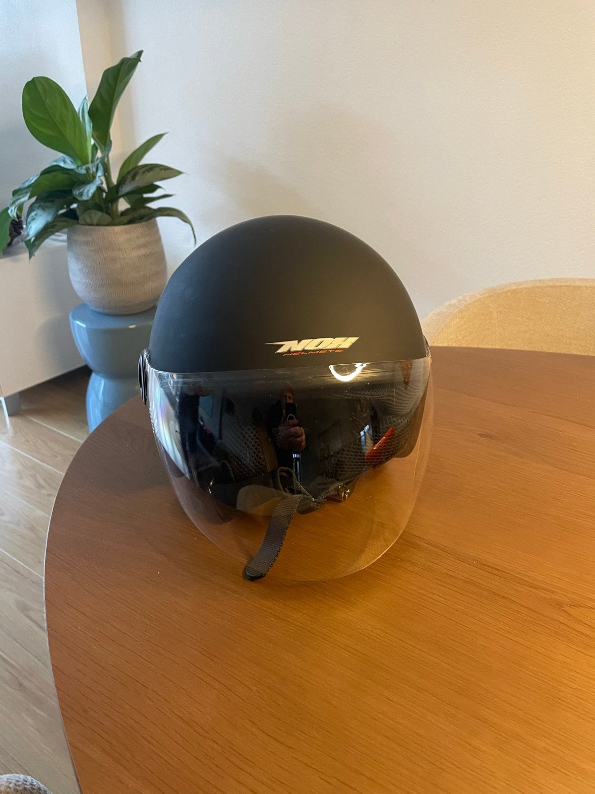 NOX N601 scooterhelm matzwart met vizier, Fietsen en Brommers, Ophalen, Zo goed als nieuw, Small