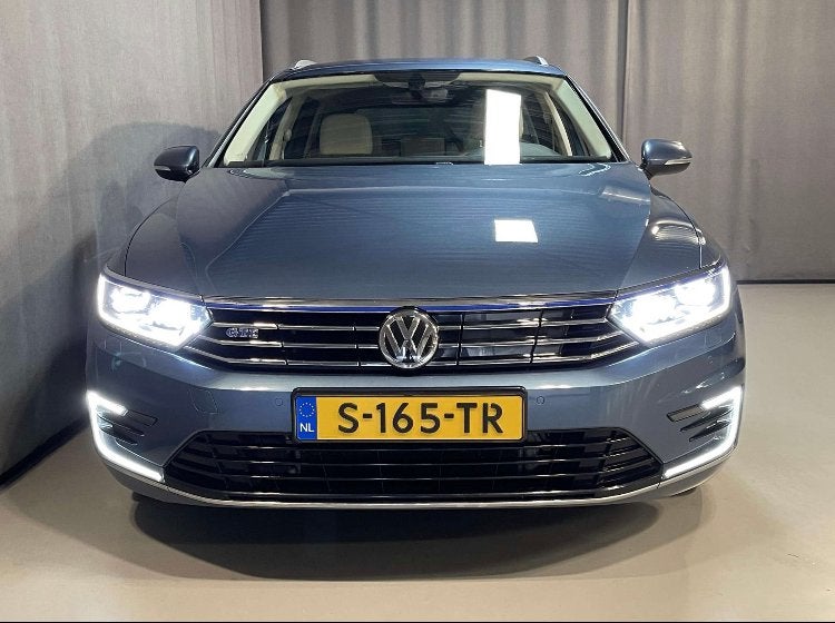 Volkswagen Passat 1.4 TSI Phev 218pk 6-DSG 2018 Blauw, Auto's, Volkswagen, Dealer onderhouden, 4 cilinders, Blauw, 1600 kg