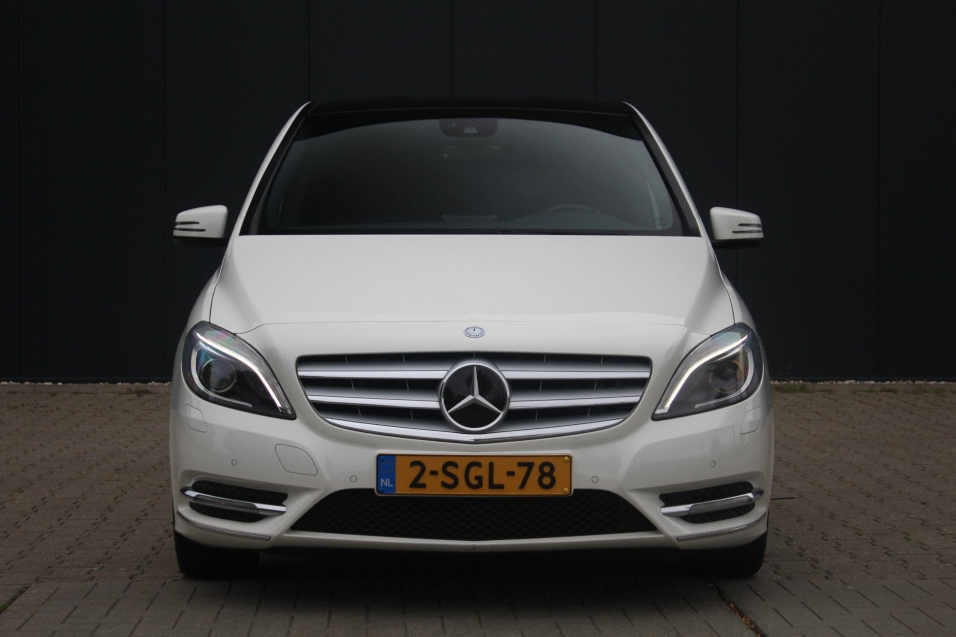 Mercedes-Benz B-klasse 200 Ambition | Dealer onderhouden | T, Auto's, 1325 kg, Gebruikt, Euro 6, Wit